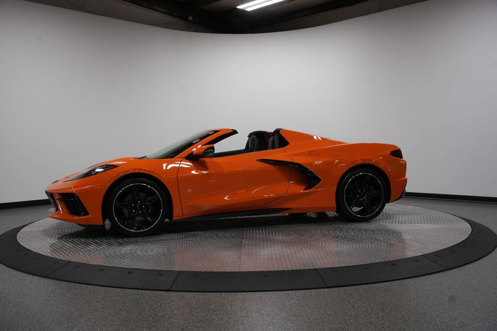Certified 2024 Chevrolet Corvette Stingray Convertible w/ 1LT RWD image 5