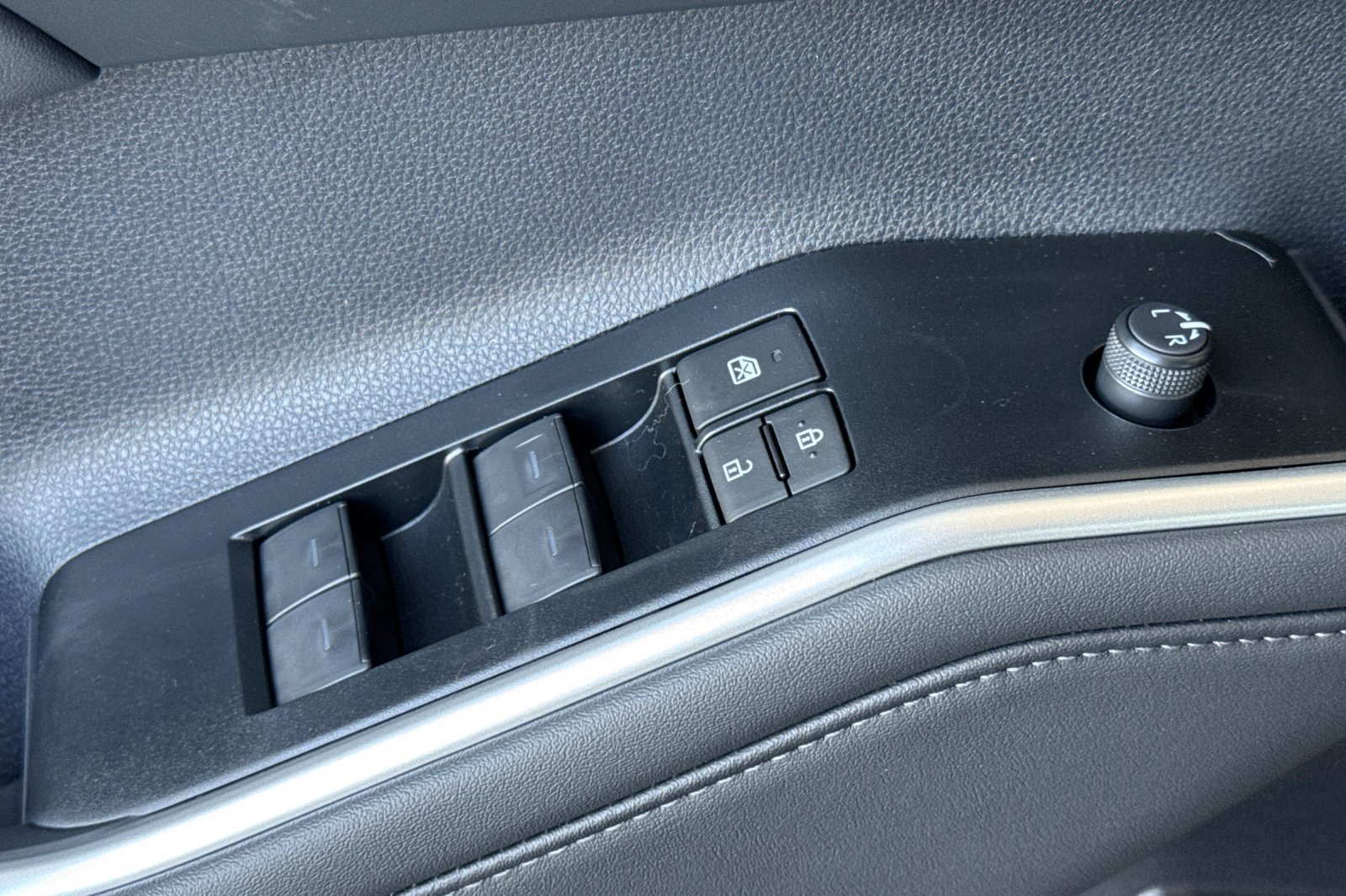 New 2026 Toyota Highlander XLE AWD/4WD image 11