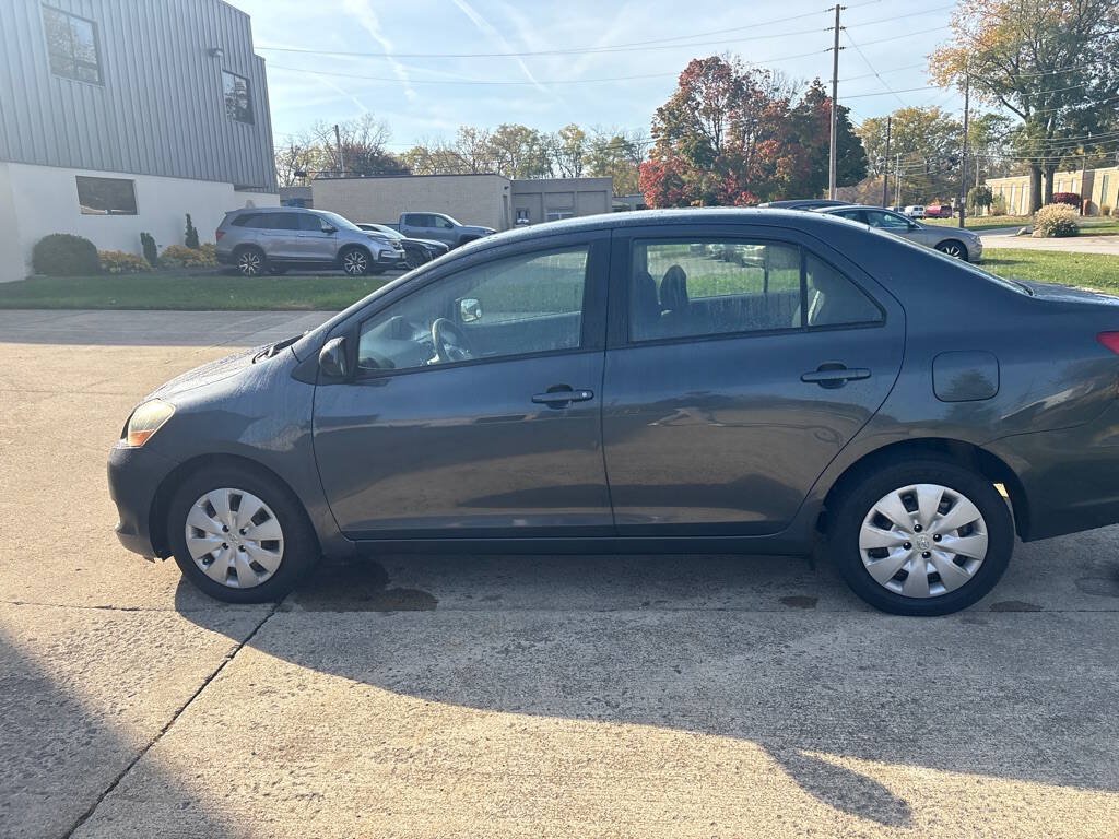 Used 2010 Toyota Yaris Sedan FWD image 4