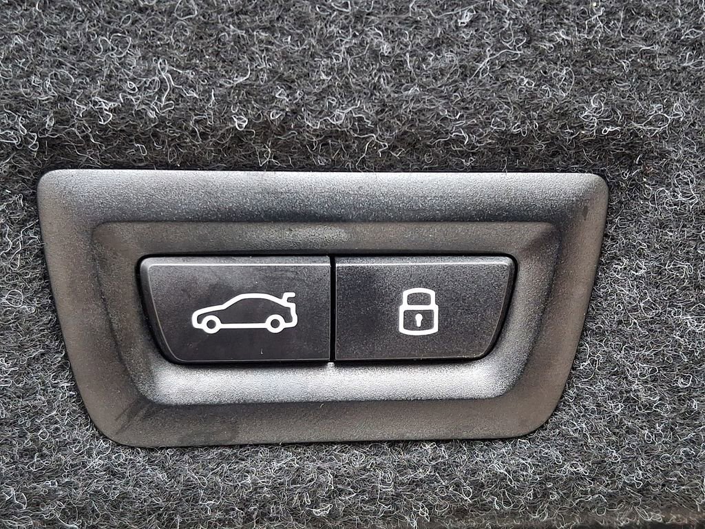 Used 2026 BMW 530i xDrive AWD/4WD image 29