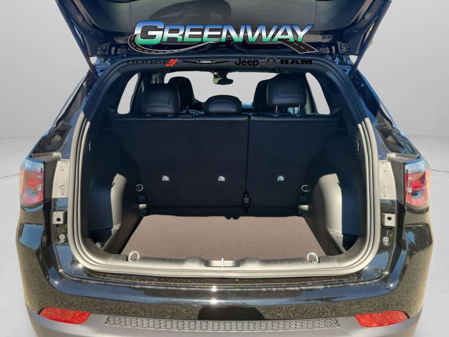 New 2026 Jeep Compass Latitude image 7