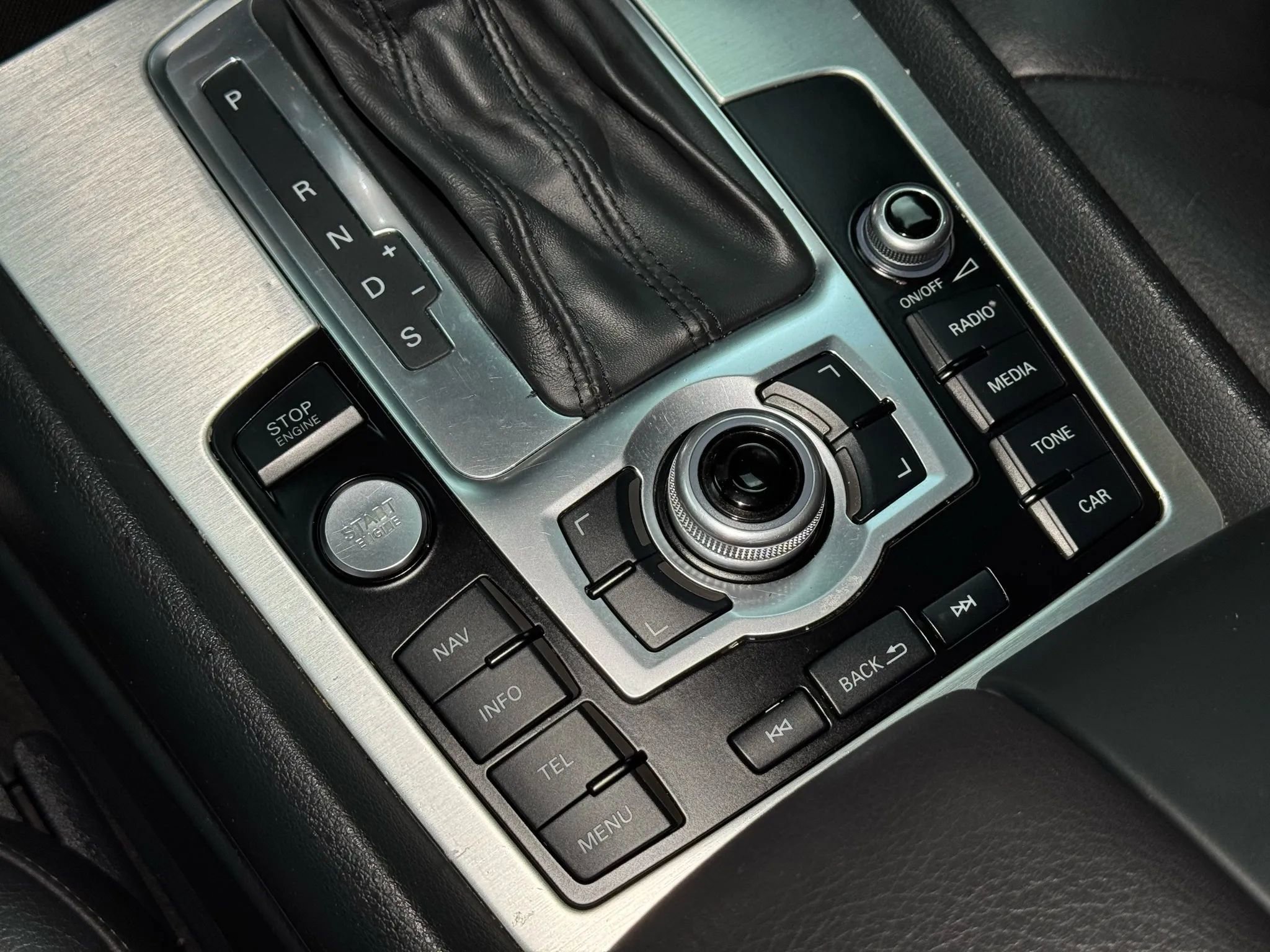 Used 2013 Audi Q7 3.0T S line Prestige w/ S Line Pkg image 54