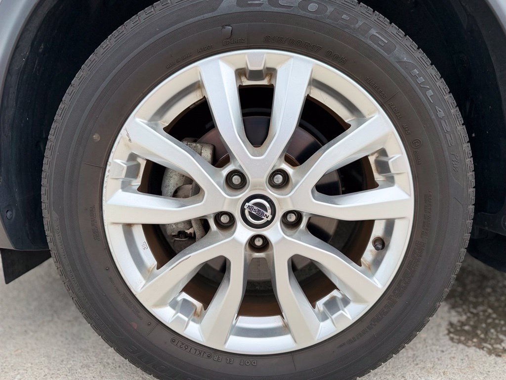 Used 2021 Nissan Rogue Sport SV AWD/4WD image 10