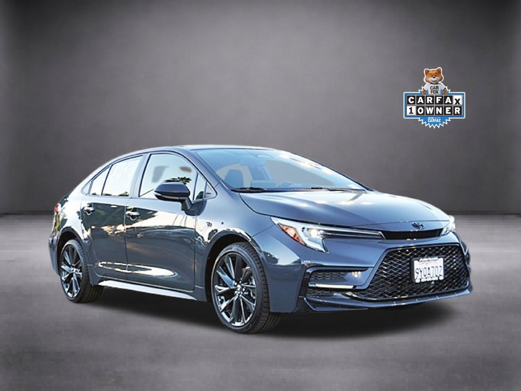 Used 2026 Toyota Corolla SE w/ SE Package FWD image 2