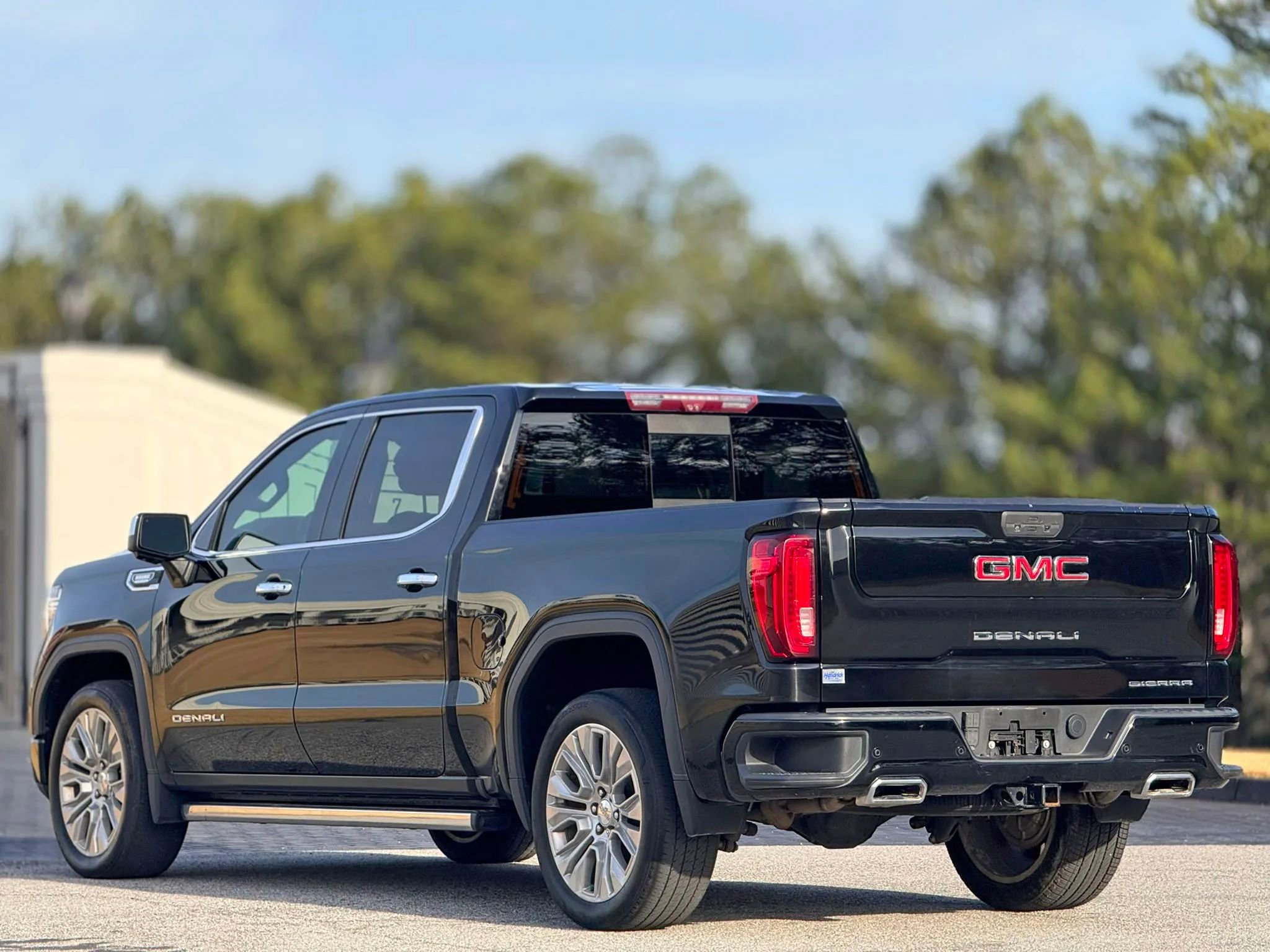 Used 2021 GMC Sierra 1500 Denali w/ Denali Ultimate Package image 9