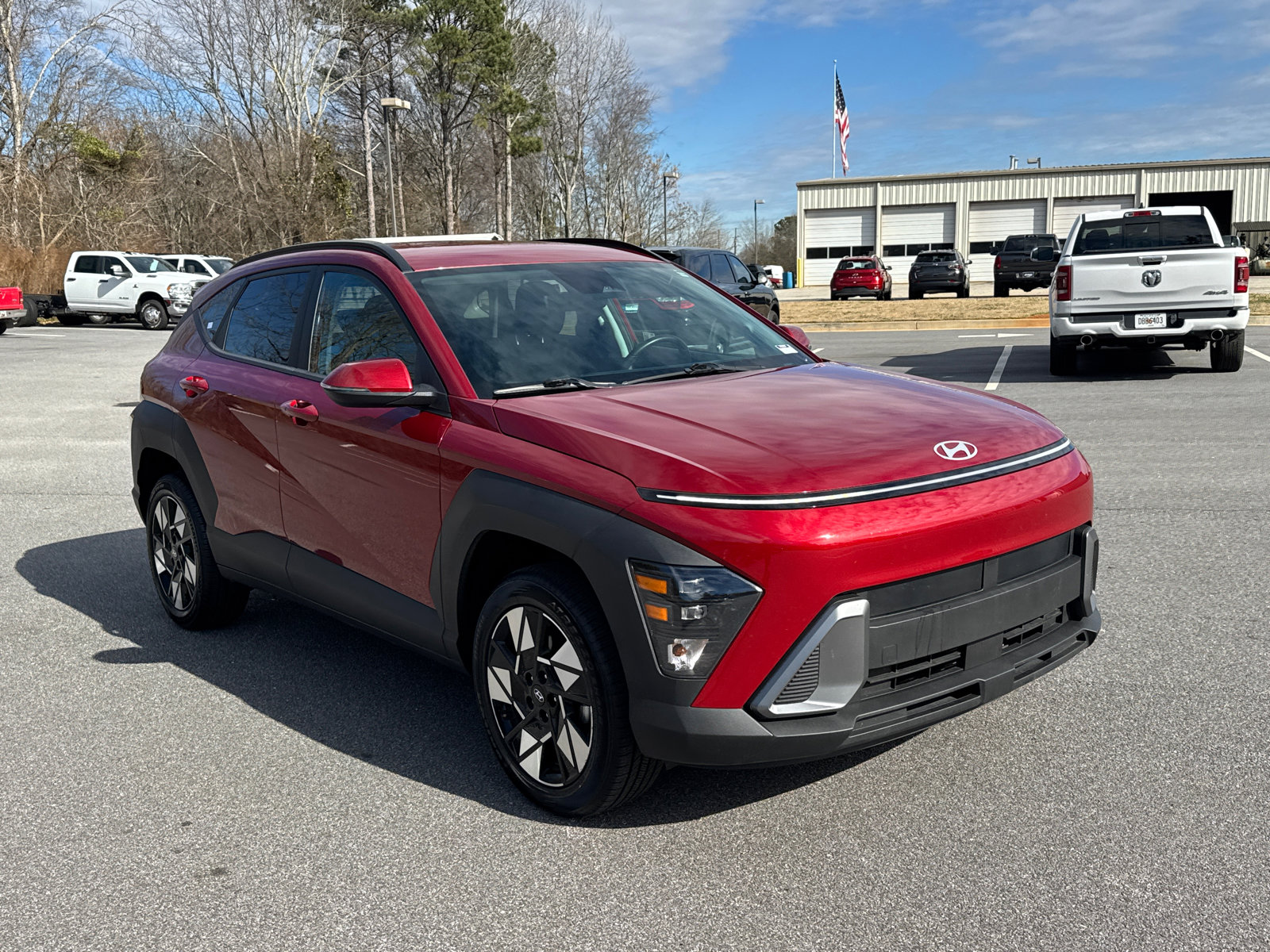 Used 2025 Hyundai Kona SEL image 3