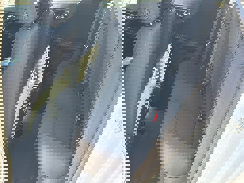 Used 2023 Chevrolet Malibu LT image 17