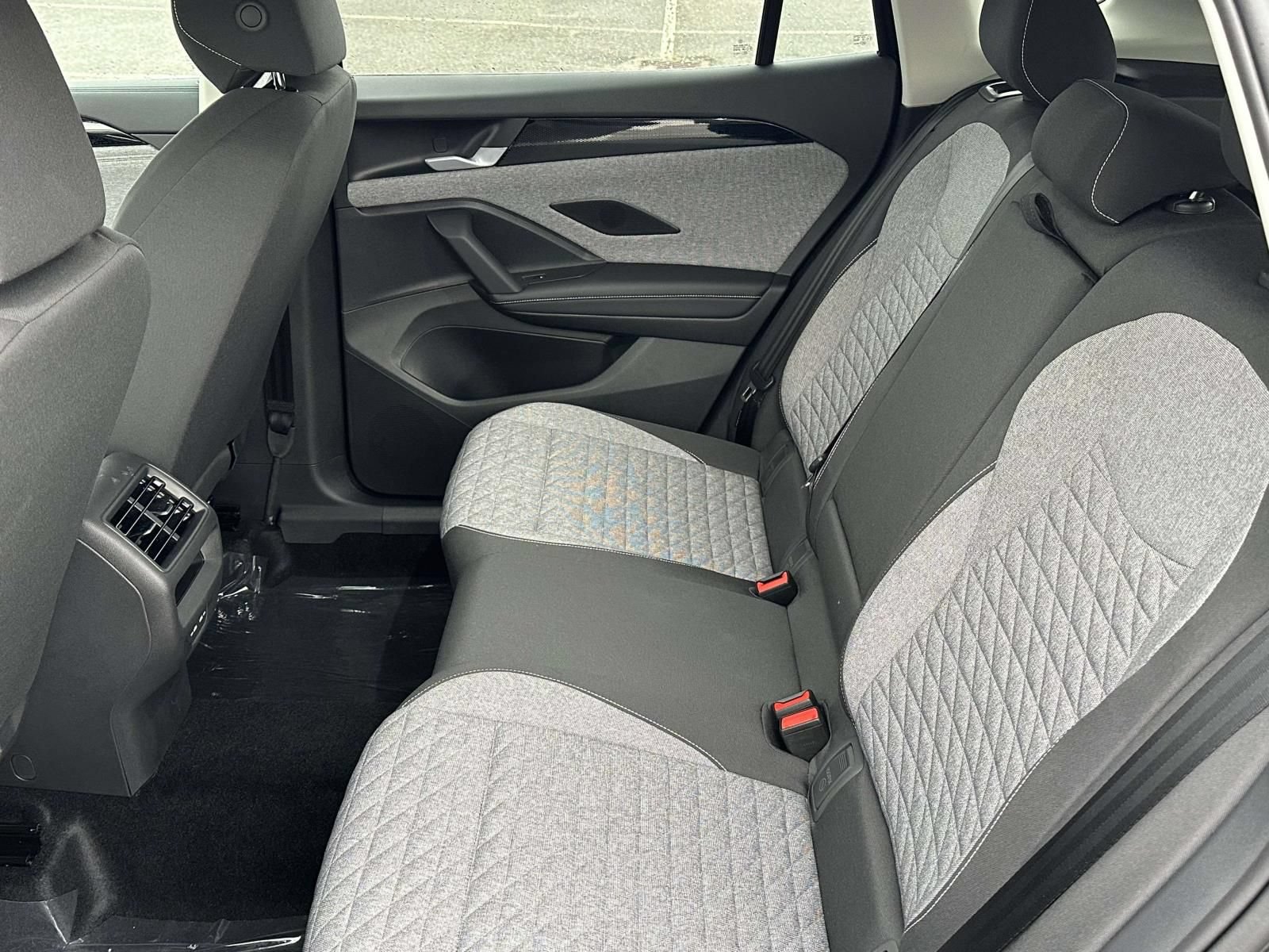 New 2026 Volkswagen Tiguan S AWD/4WD image 13