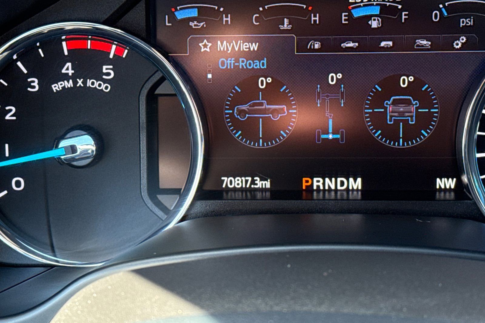 Certified 2021 Ford F450 Platinum w/ FX4 Off-Road Package image 26