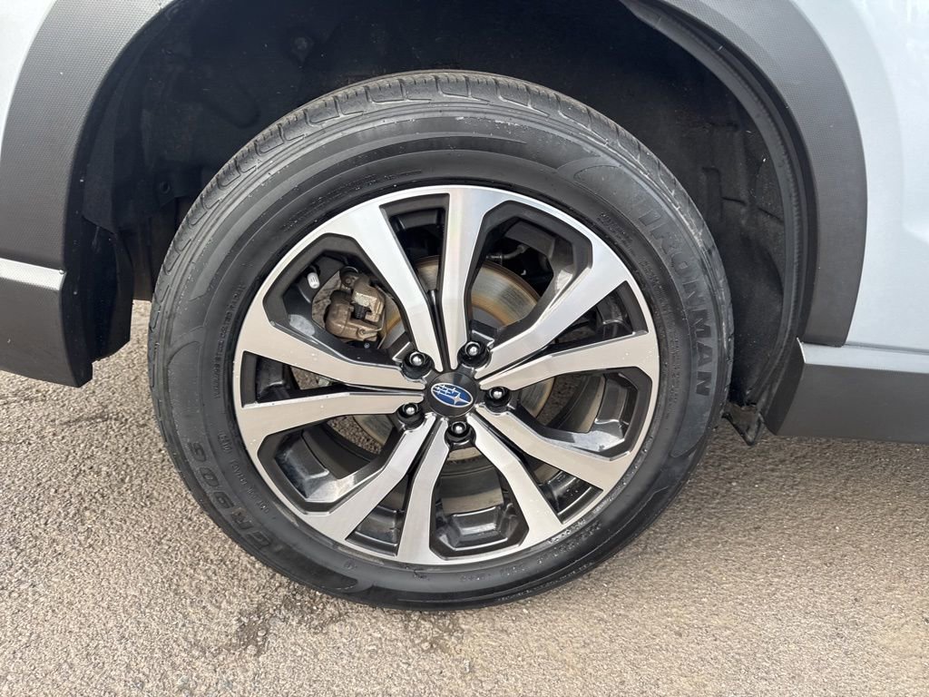 Used 2022 Subaru Forester Limited image 9