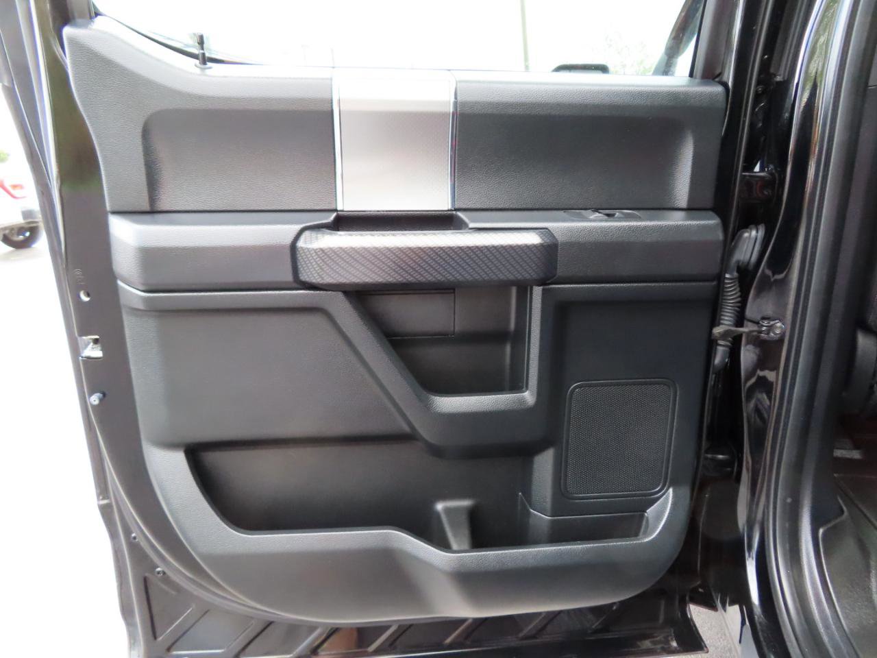 Used 2016 Ford F150 XLT w/ Equipment Group 302A Luxury AWD/4WD image 41