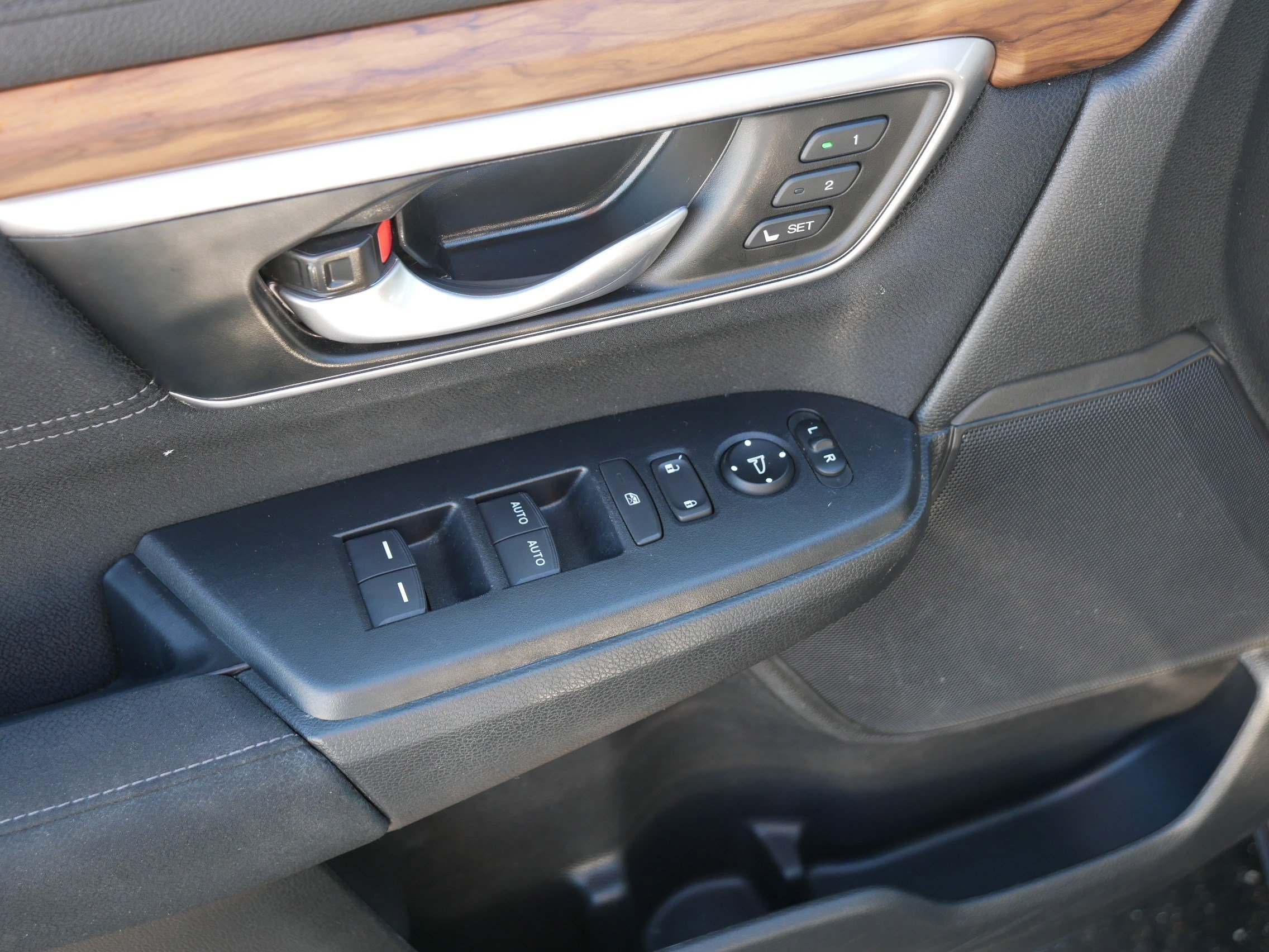 Used 2022 Honda CR-V EX image 19