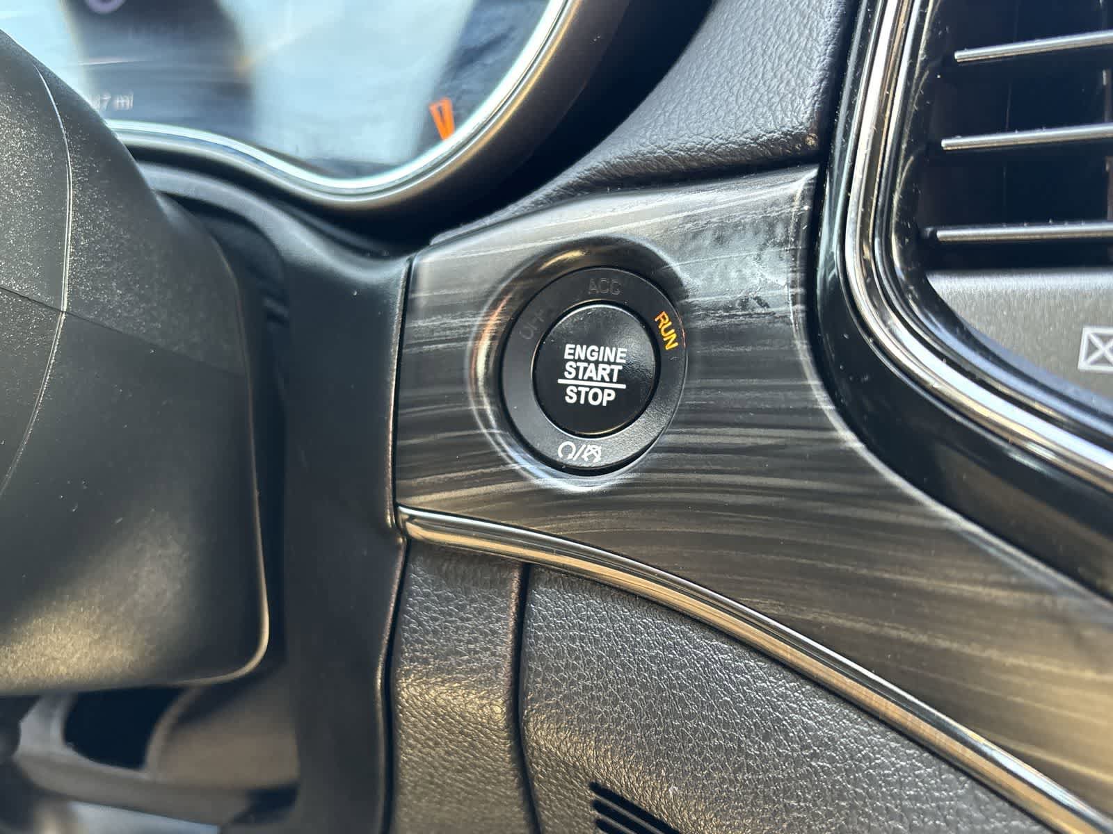 Certified 2019 Jeep Grand Cherokee Limited X AWD/4WD image 30