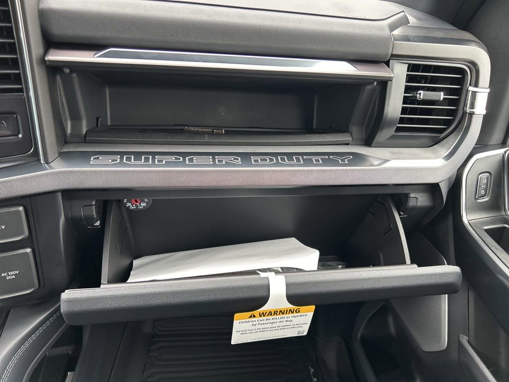New 2026 Ford F250 Platinum image 33