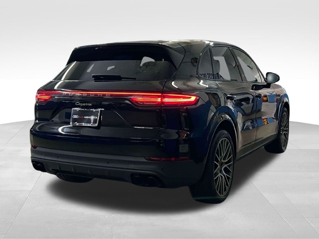 Used 2023 Porsche Cayenne Platinum Edition AWD/4WD image 8