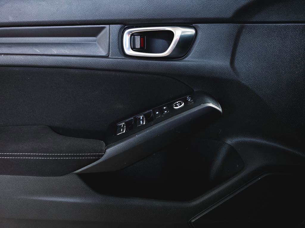 Used 2023 Honda Civic LX image 15