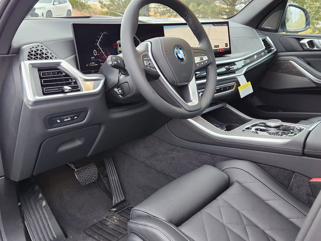 New 2026 BMW X5 xDrive50e w/ Premium Package image 10