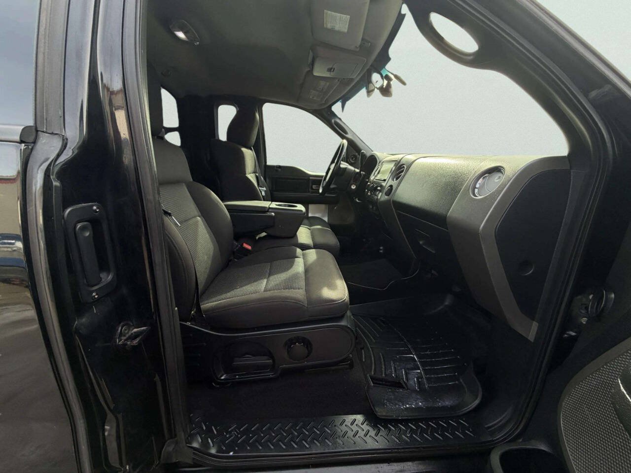 Used 2006 Ford F150 XLT AWD/4WD image 16