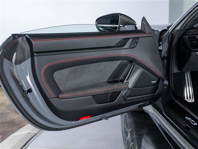 Certified 2025 Porsche 911 GT3 image 21