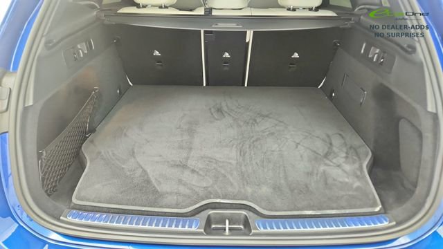 Used 2025 Mercedes-Benz GLC 350e 4MATIC w/ AMG Line image 15