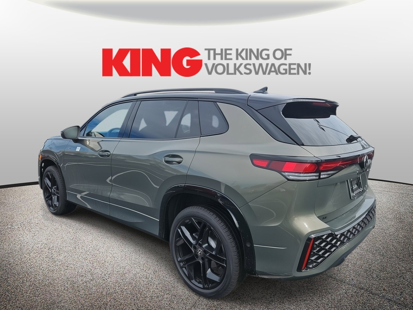 New 2026 Volkswagen Tiguan SE R-Line image 6