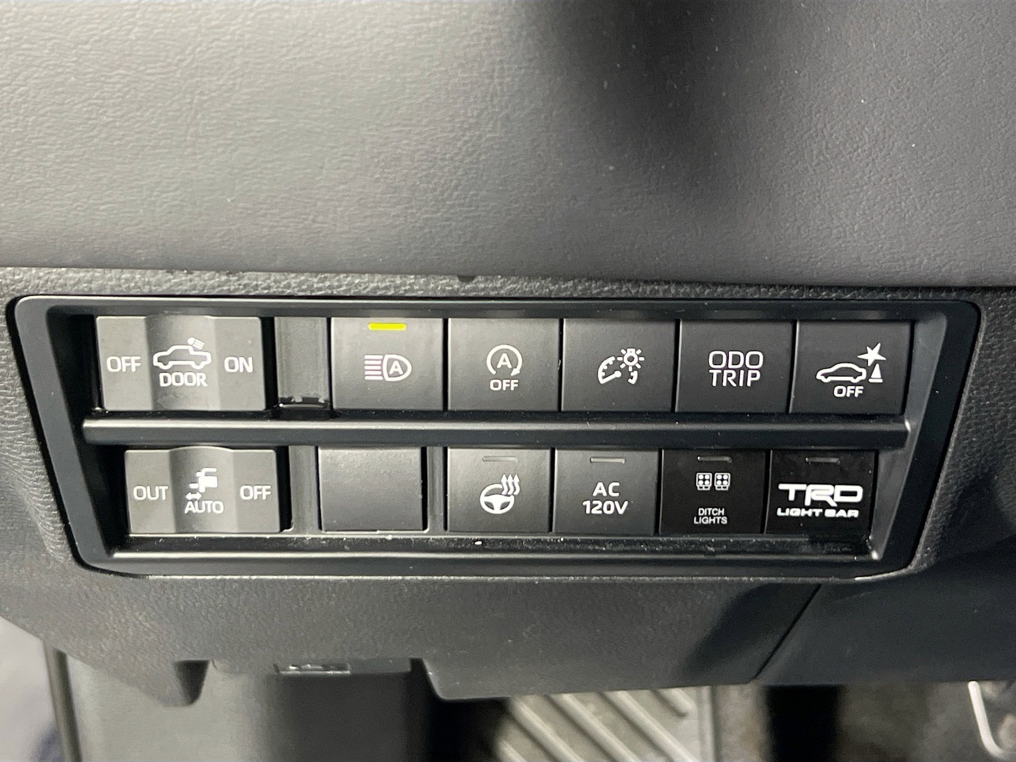 Used 2023 Toyota Tundra Platinum image 10