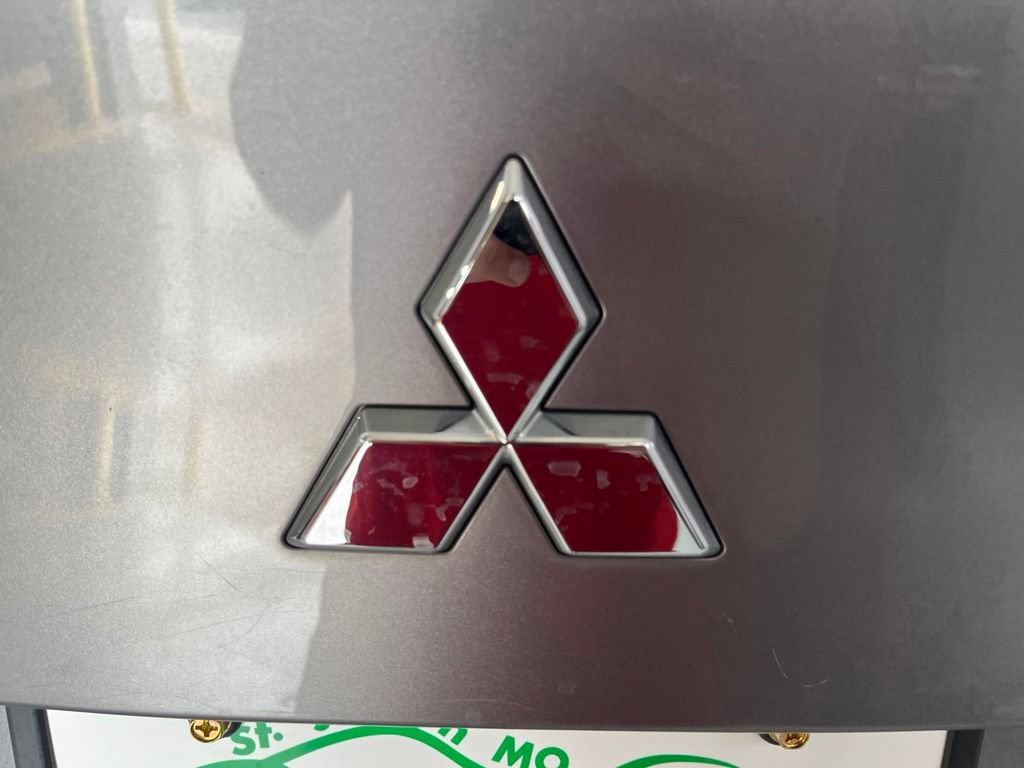 Used 2023 Mitsubishi Outlander SE FWD image 43