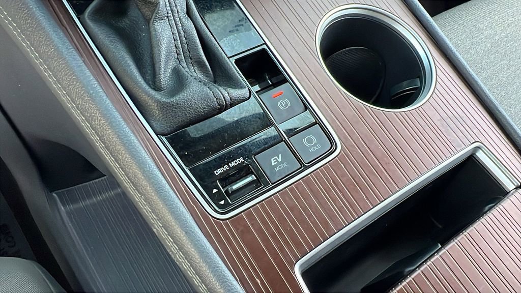 Used 2024 Toyota Sienna LE image 24