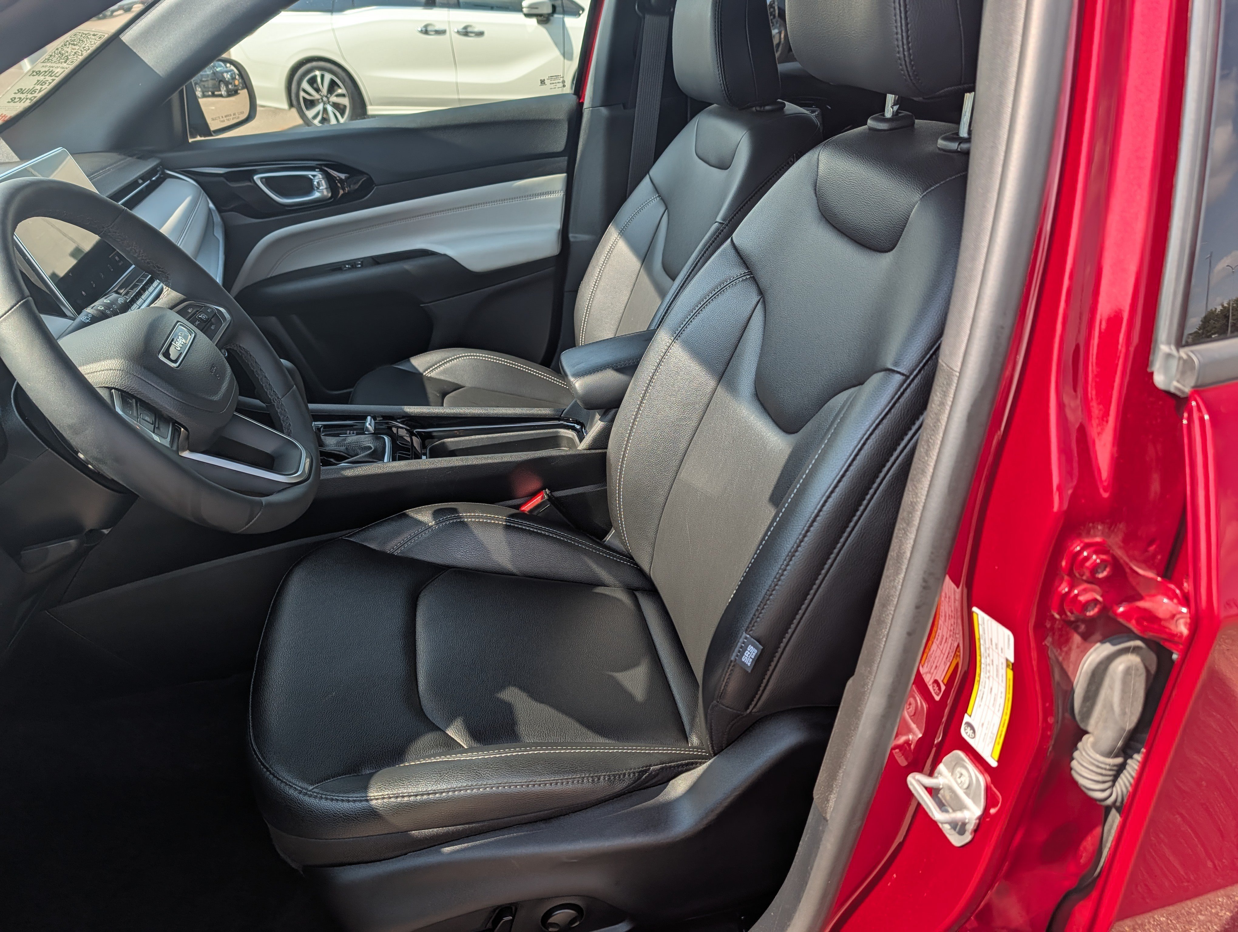 Used 2026 Jeep Compass Limited AWD/4WD image 20