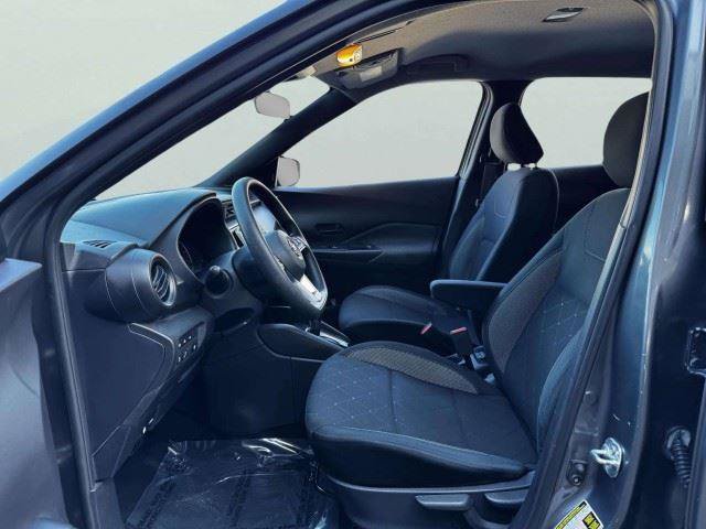 Used 2020 Nissan Kicks S FWD image 14