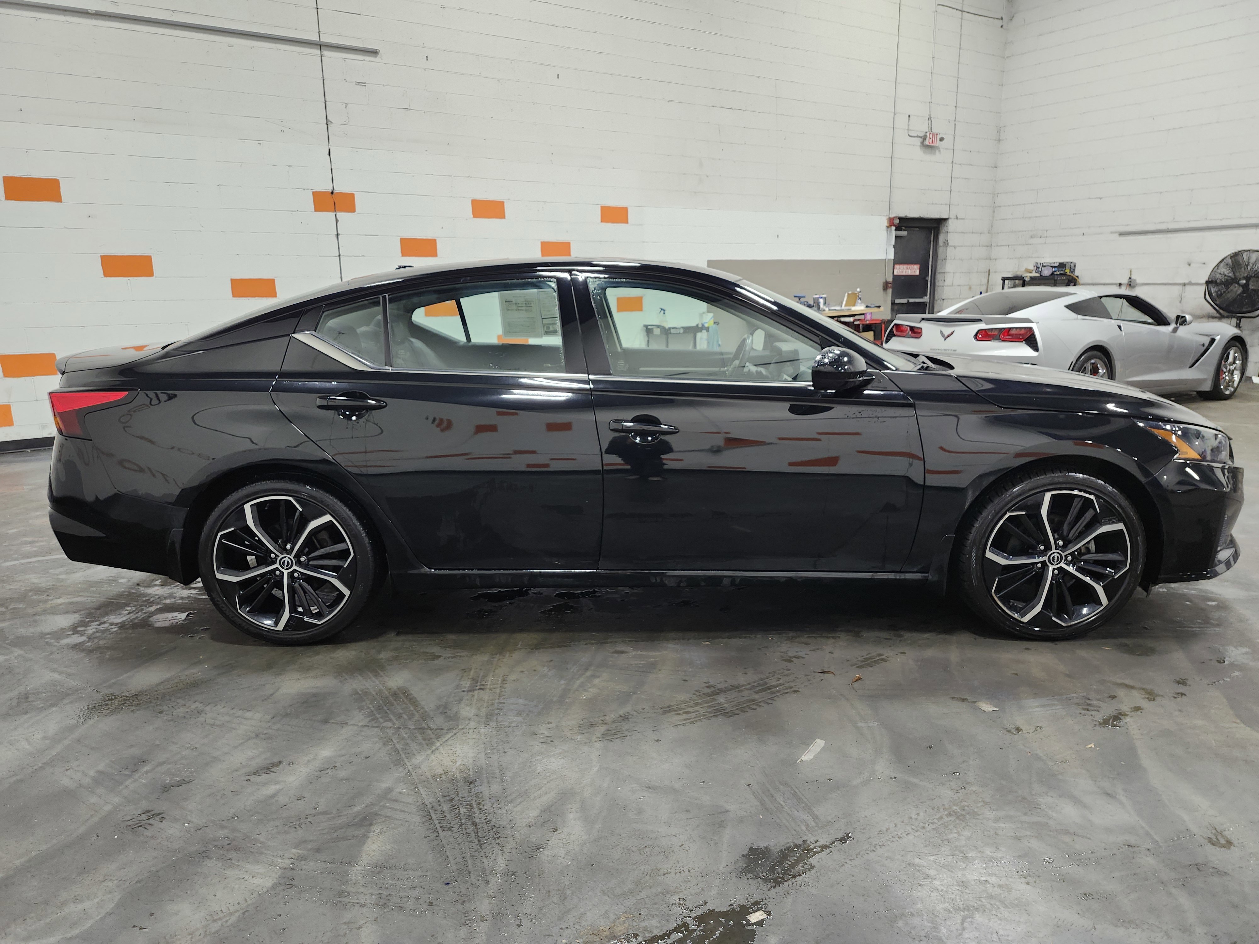 Used 2023 Nissan Altima 2.5 SR w/ SR Premium Package image 20