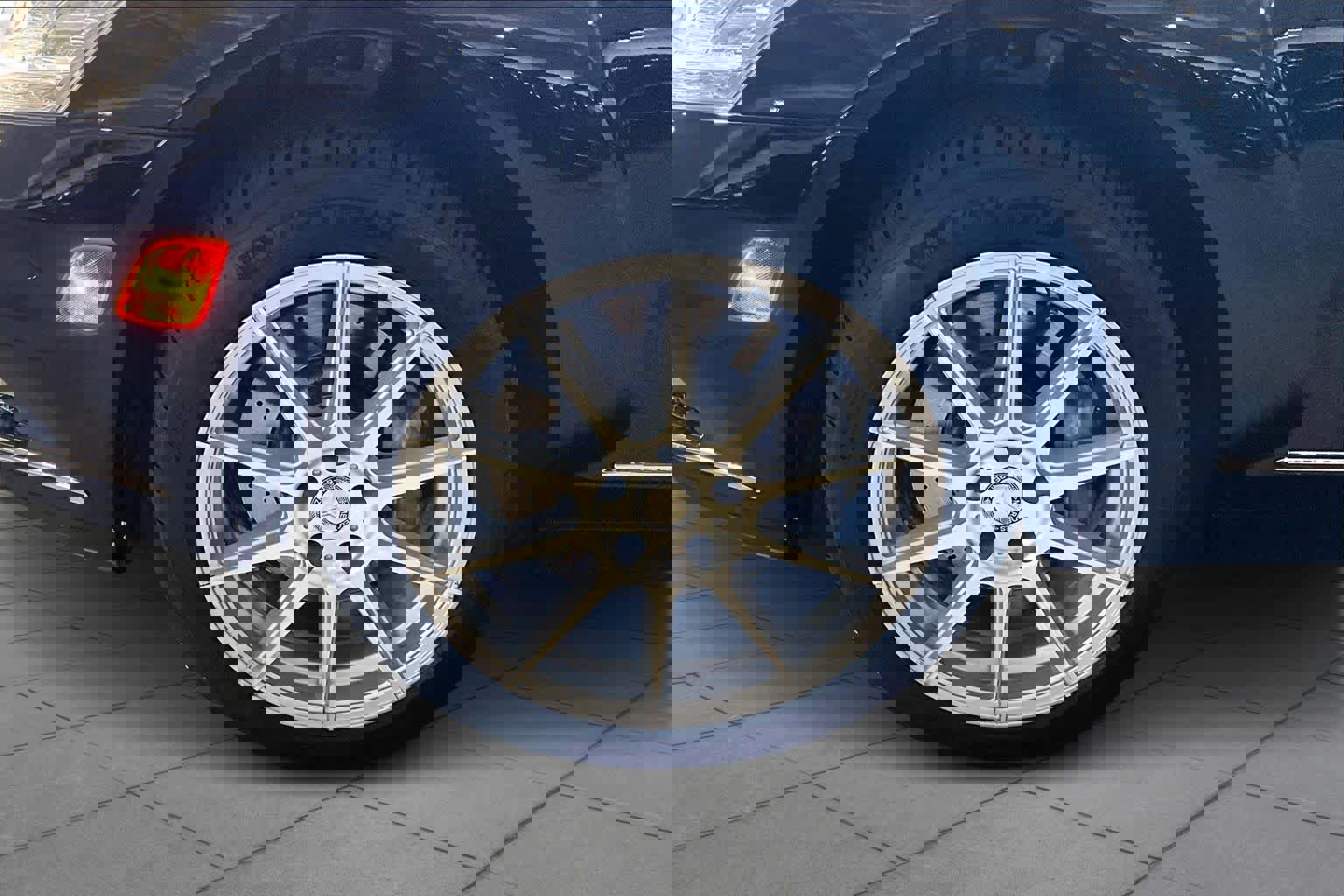 Used 2010 Mercedes-Benz S 550 4MATIC image 10