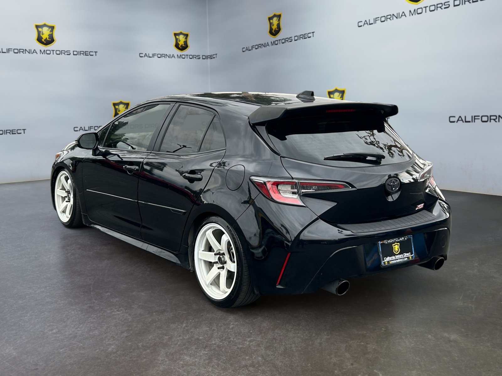 Used 2019 Toyota Corolla XSE w/ Carpet Mat Package FWD image 3