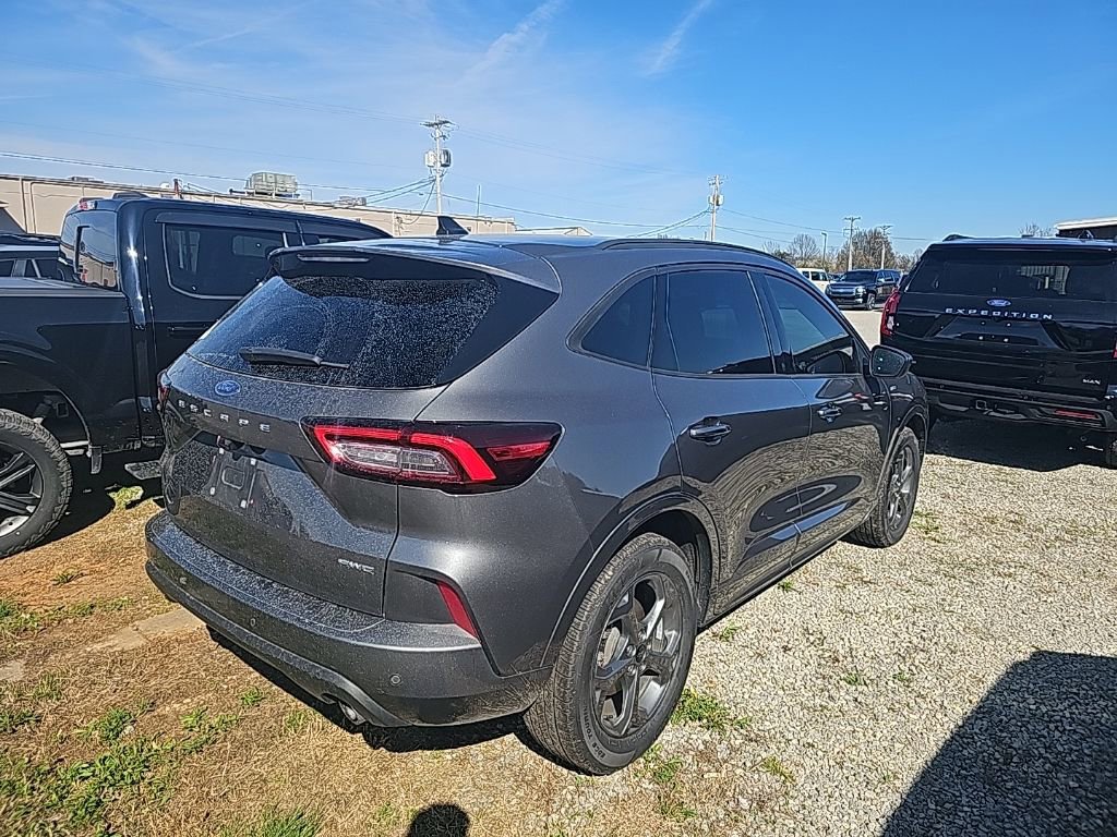 Used 2023 Ford Escape ST-Line w/ Tech Pack #1 image 7