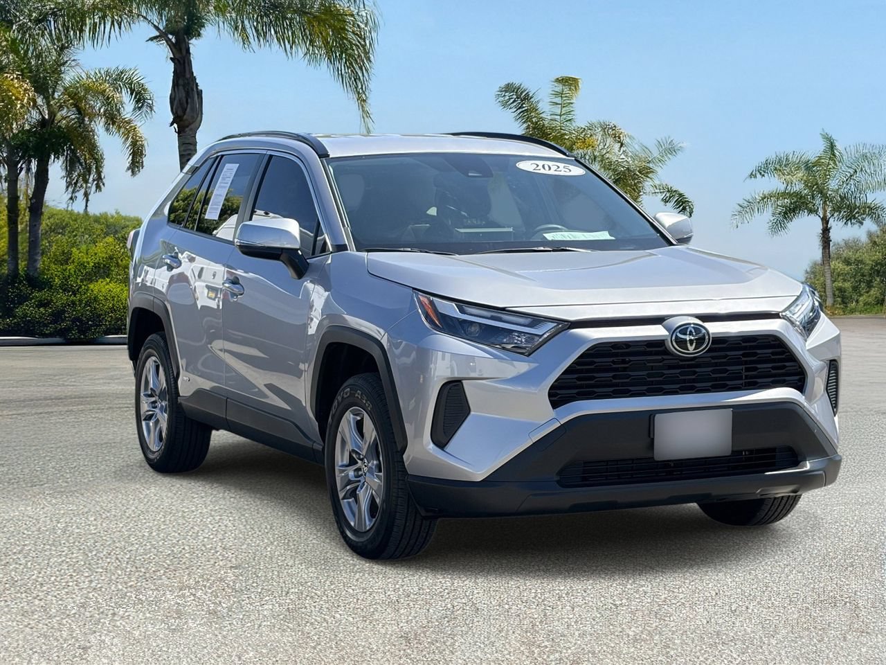 Used 2025 Toyota RAV4 LE AWD/4WD image 6