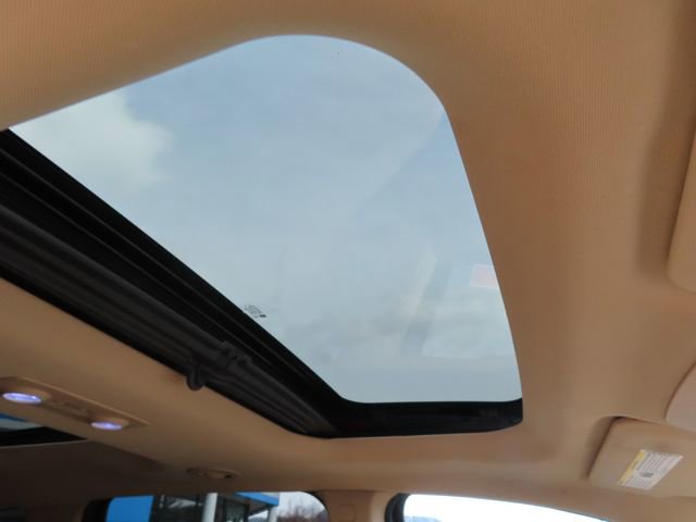 Used 2012 Chevrolet Traverse LTZ image 46