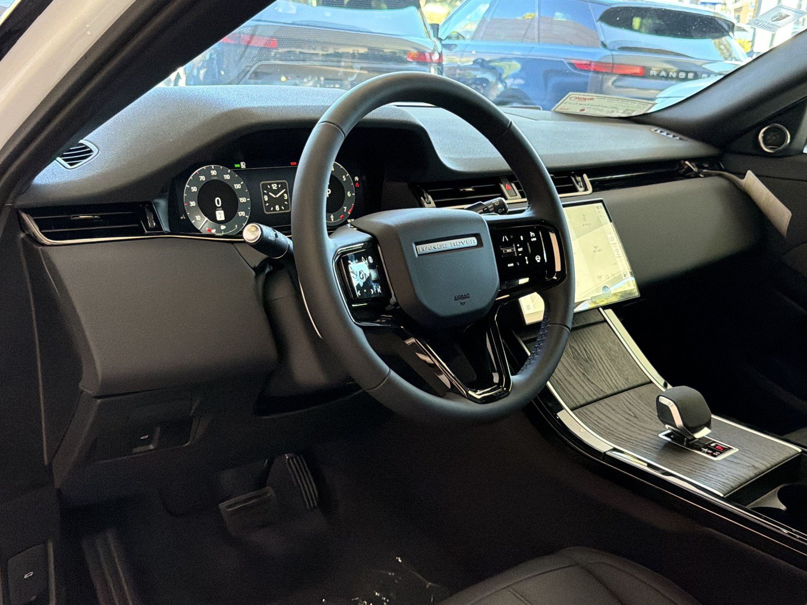 New 2026 Land Rover Range Rover Evoque S AWD/4WD image 4