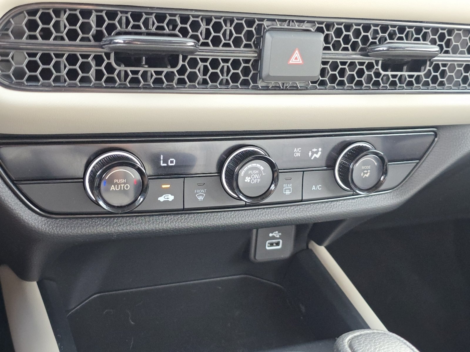 Used 2023 Honda HR-V LX image 28