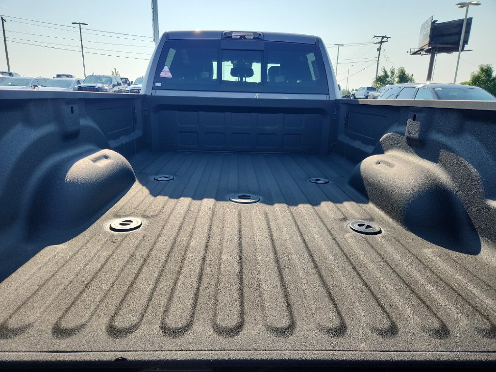 New 2026 RAM 3500 Laramie AWD/4WD image 22