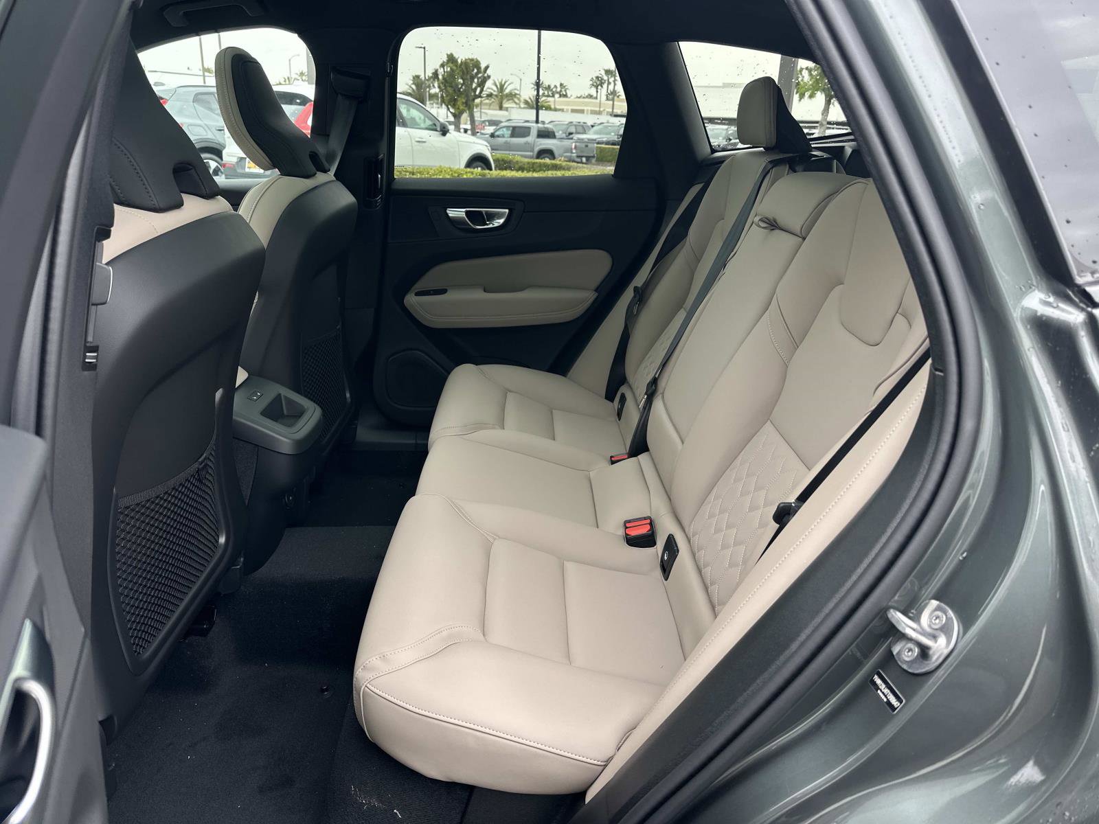 New 2026 Volvo XC60 B5 Core w/ Climate Package AWD/4WD image 17
