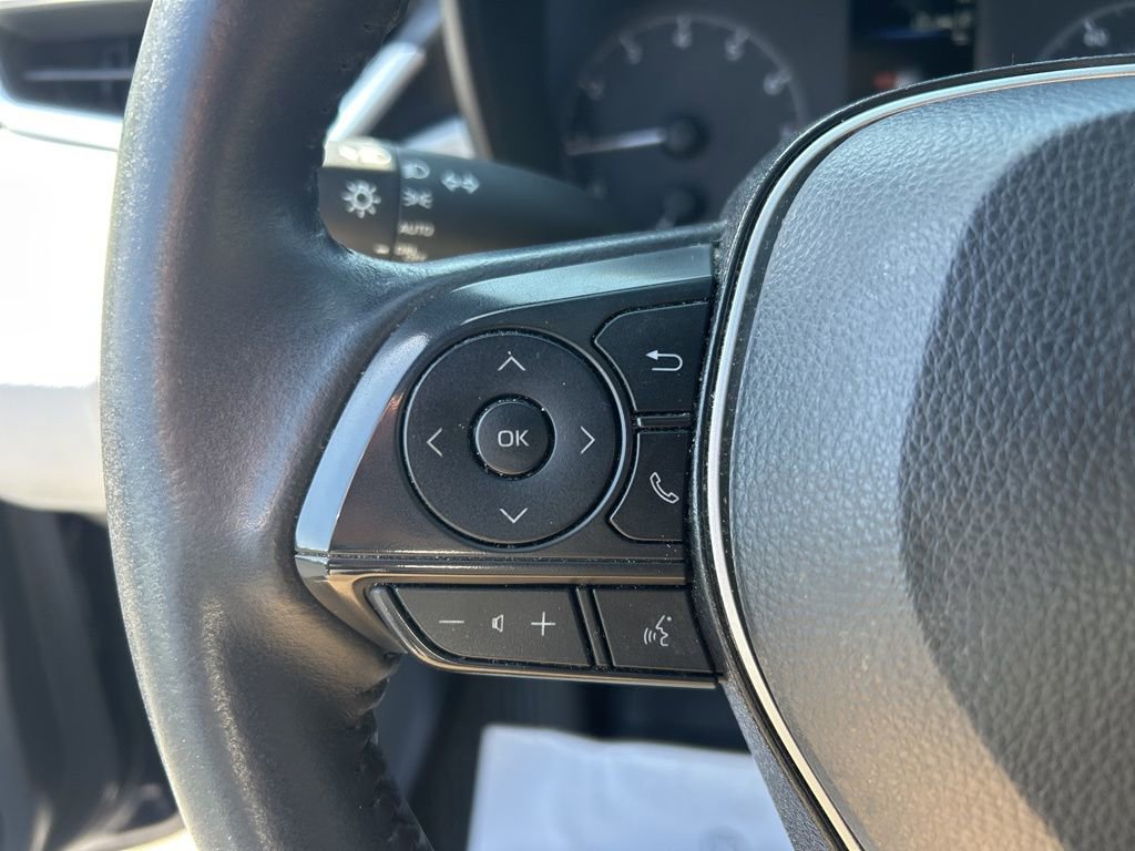 Used 2024 Toyota Corolla SE w/ SE Premium Package image 8