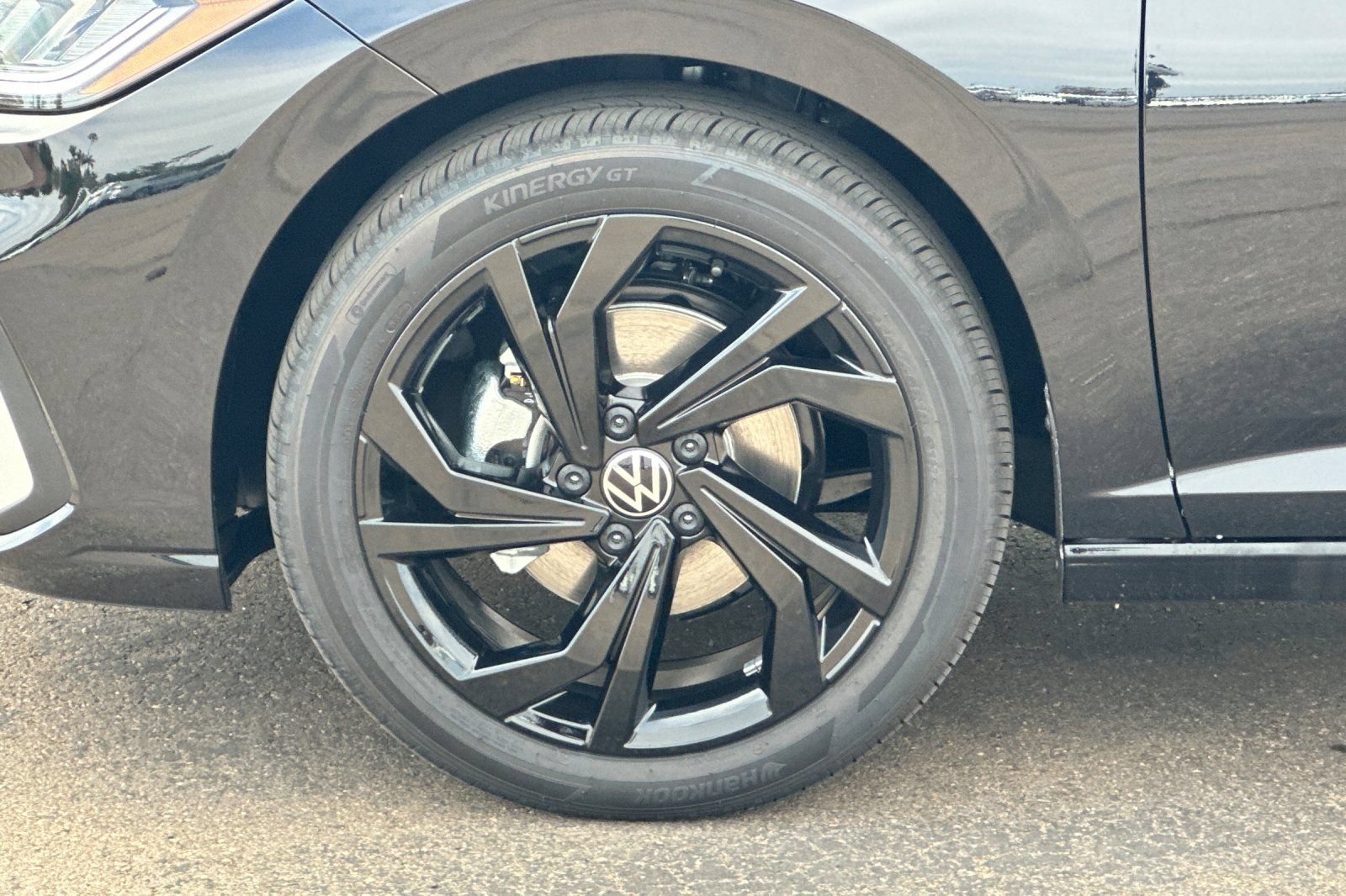 New 2026 Volkswagen Jetta SE FWD image 24