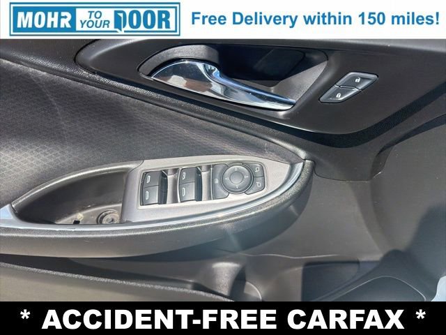 Used 2016 Chevrolet Malibu LT w/ Driver Confidence Package FWD image 11