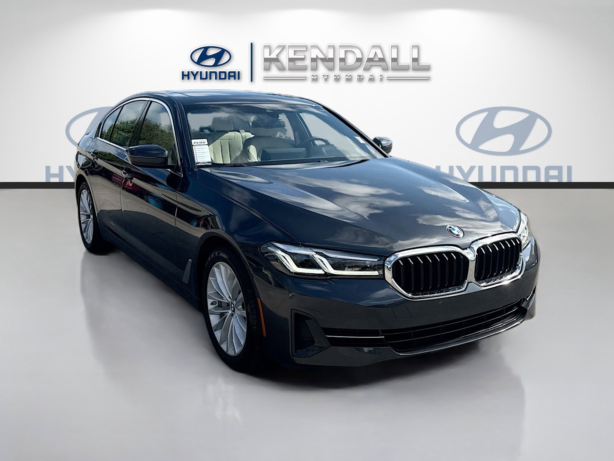 Used 2022 BMW 530i xDrive image 1