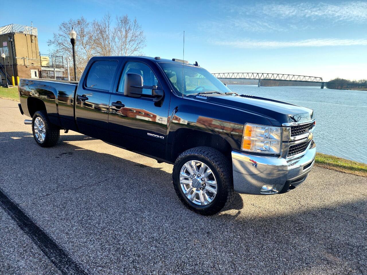 Used 2008 Chevrolet Silverado 2500 LT w/ 1LT Convenience Package image 7
