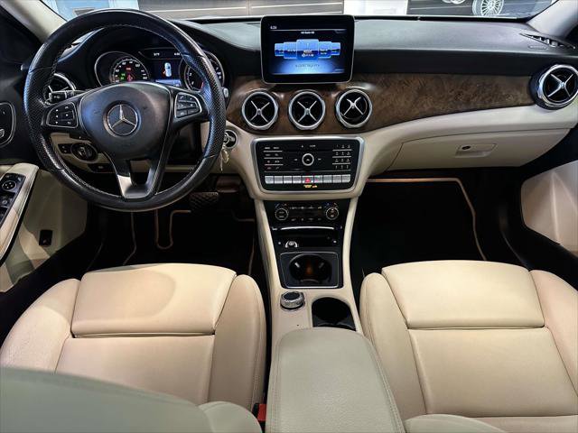 Used 2019 Mercedes-Benz GLA 250 4MATIC image 11