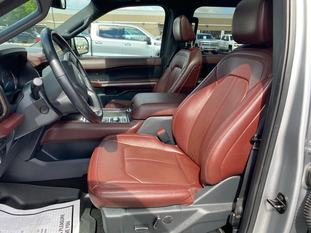 Used 2022 Ford Expedition Limited AWD/4WD image 11