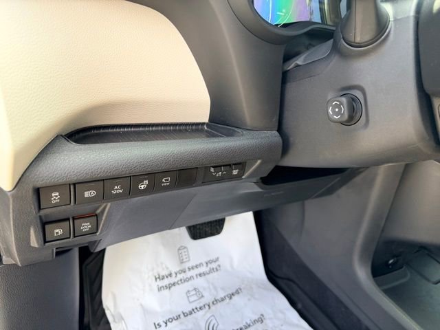 Used 2024 Toyota Sienna Platinum AWD/4WD image 20