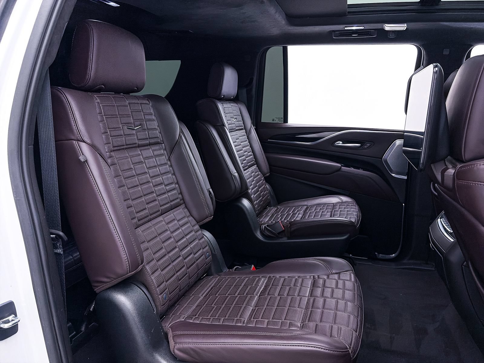 Used 2023 Cadillac Escalade ESV Sport Platinum AWD/4WD image 45