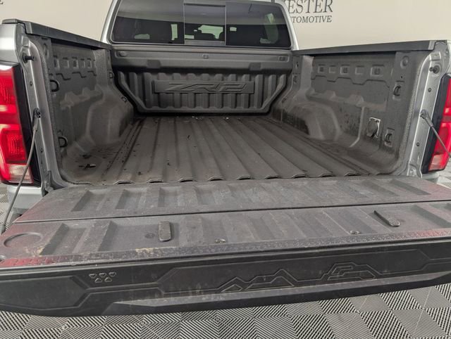 Certified 2024 Chevrolet Colorado ZR2 w/ ZR2 Convenience Package III image 30